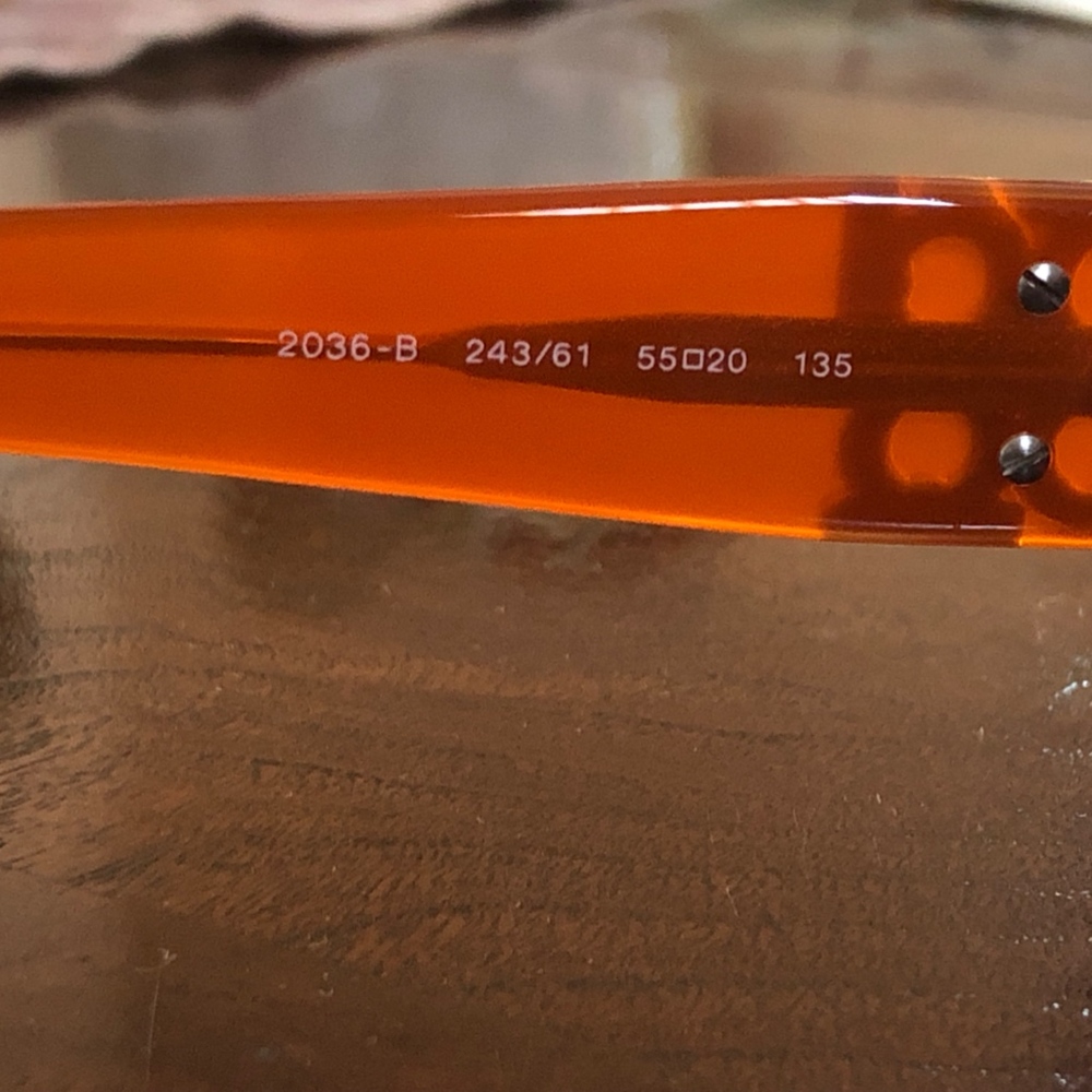 Salvatore Ferragamo Sunglasses and Case 2036-B - Picture 5 of 11